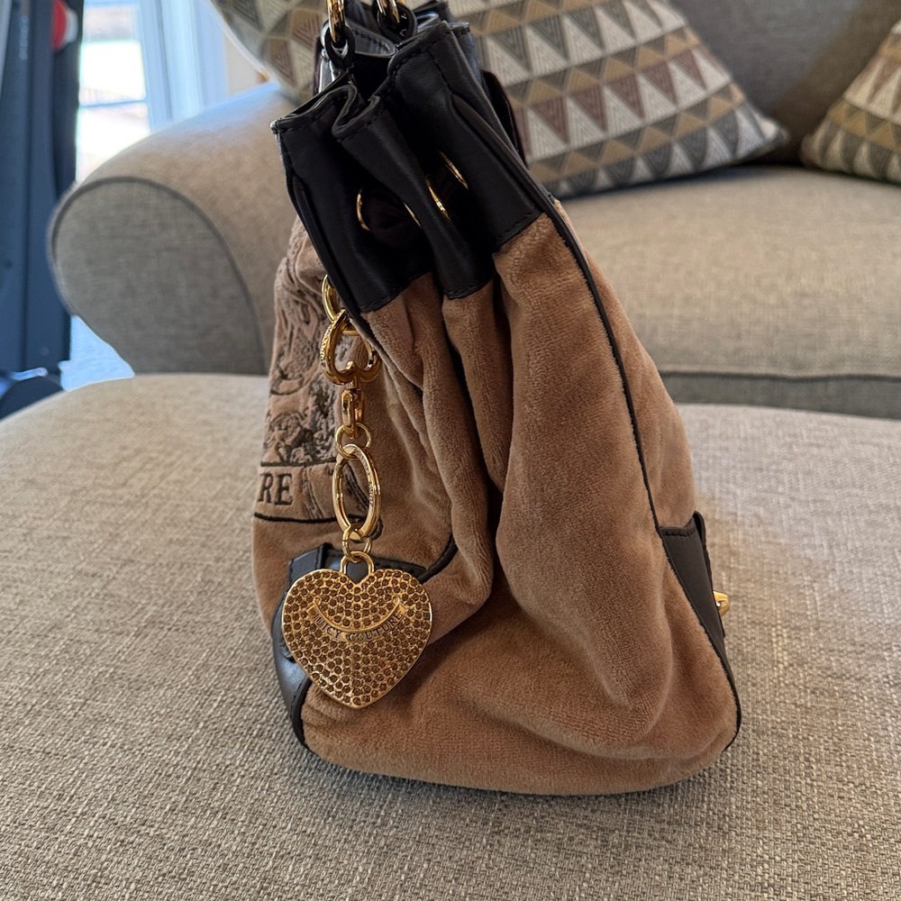 Juicy Couture Brown Suede Crest Shoulder Bag with Gold Heart Charm - Picture 3 of 8